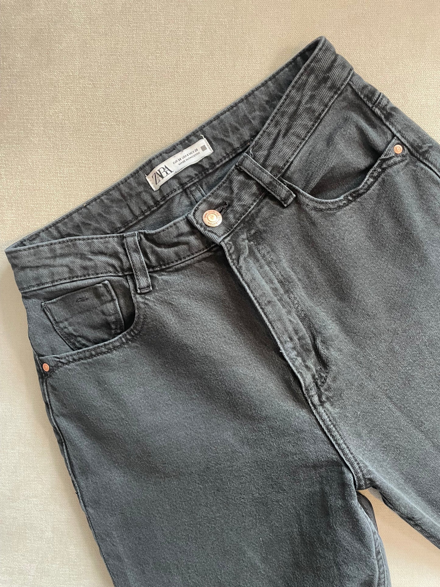 Zara Jeans - Size 10
