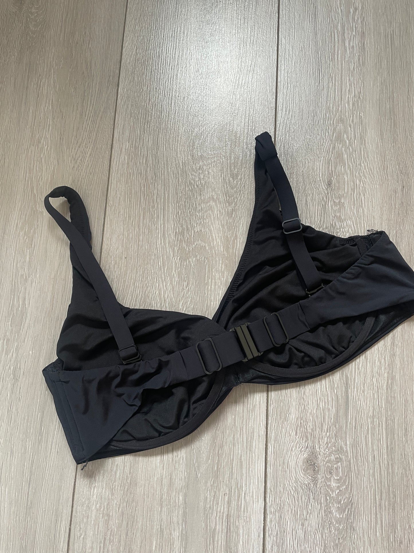 Calzedonia Bikini Top - Size 36D