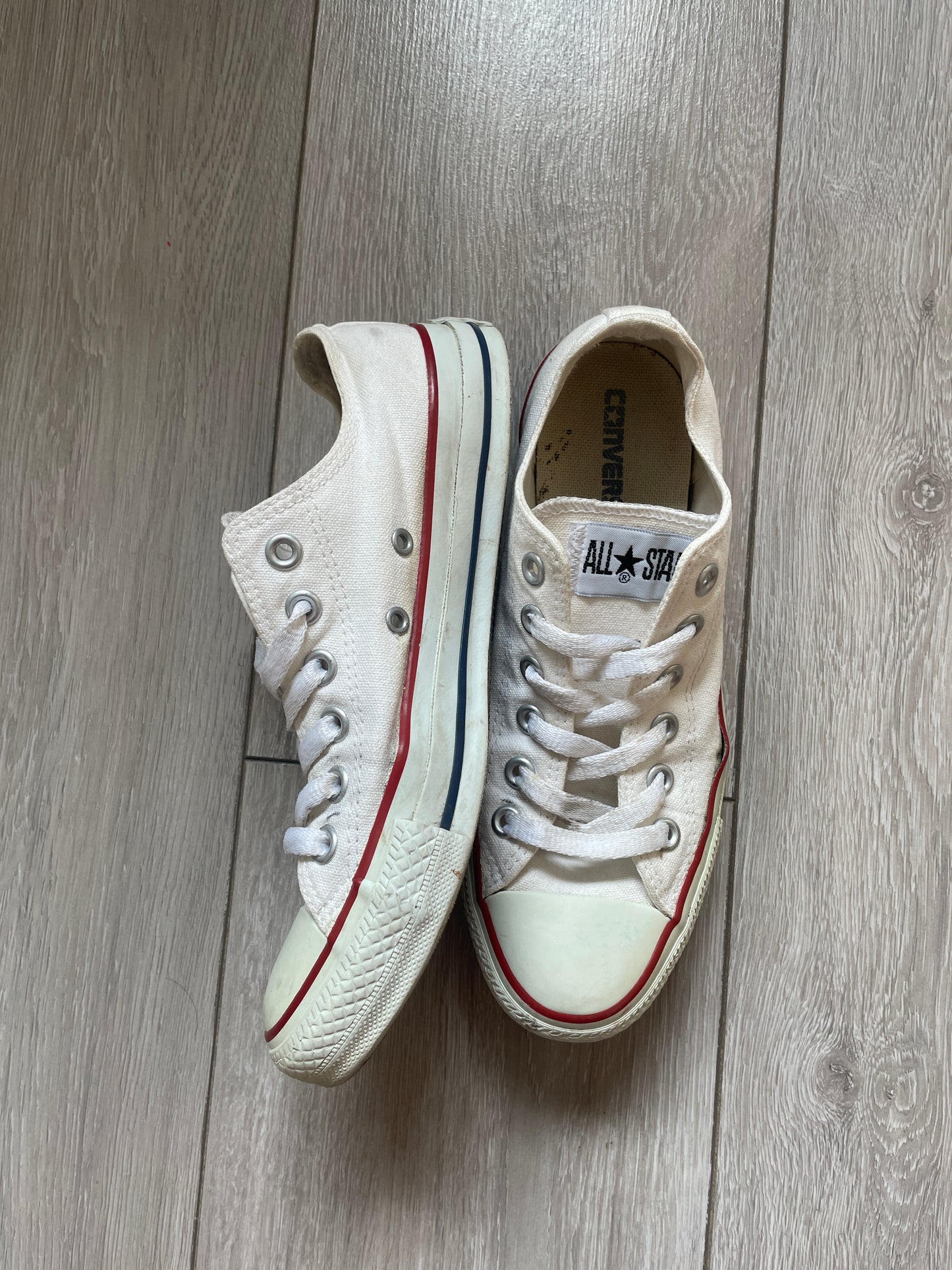 Converse - Size US 5.5