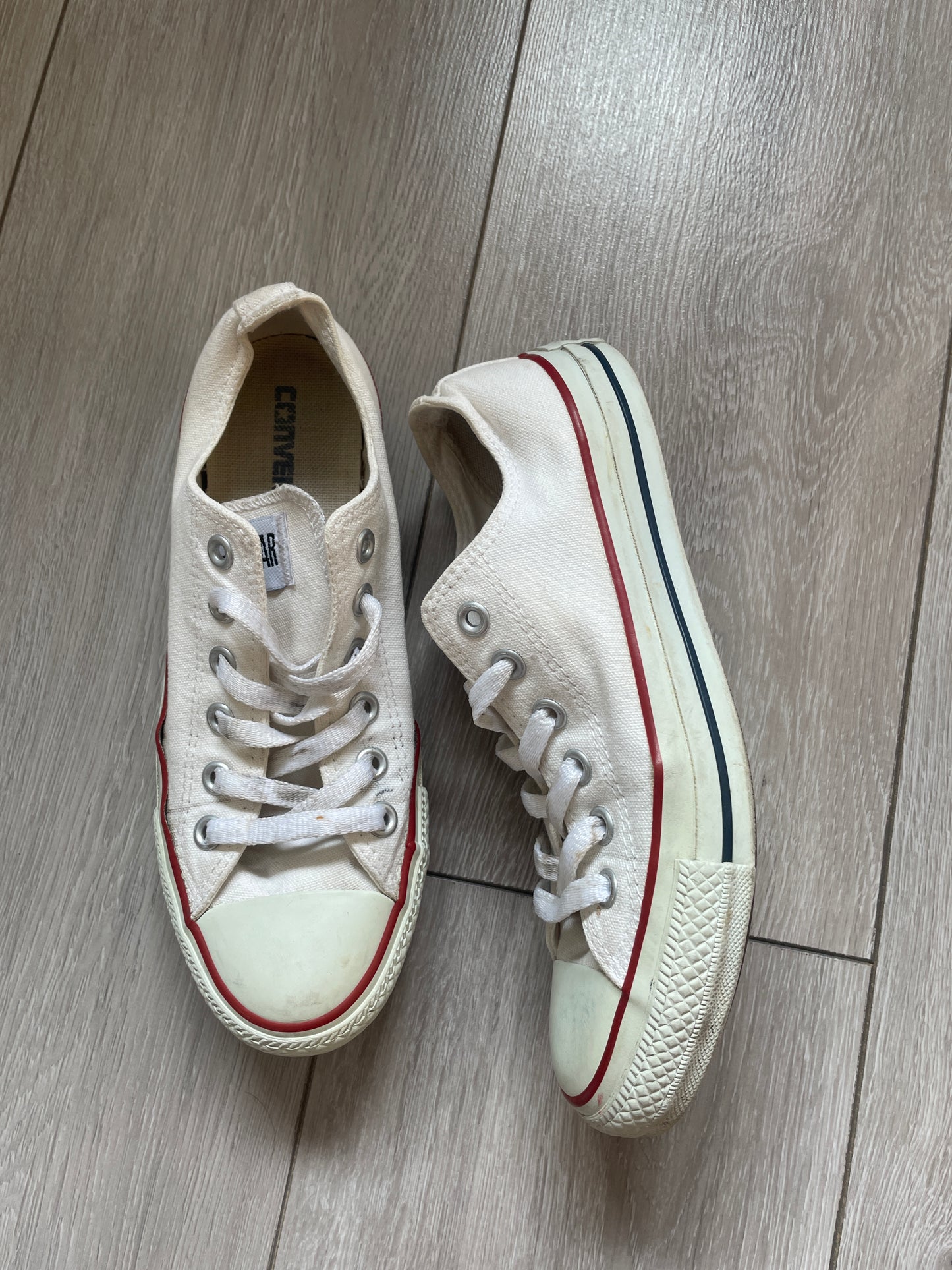 Converse - Size US 5.5