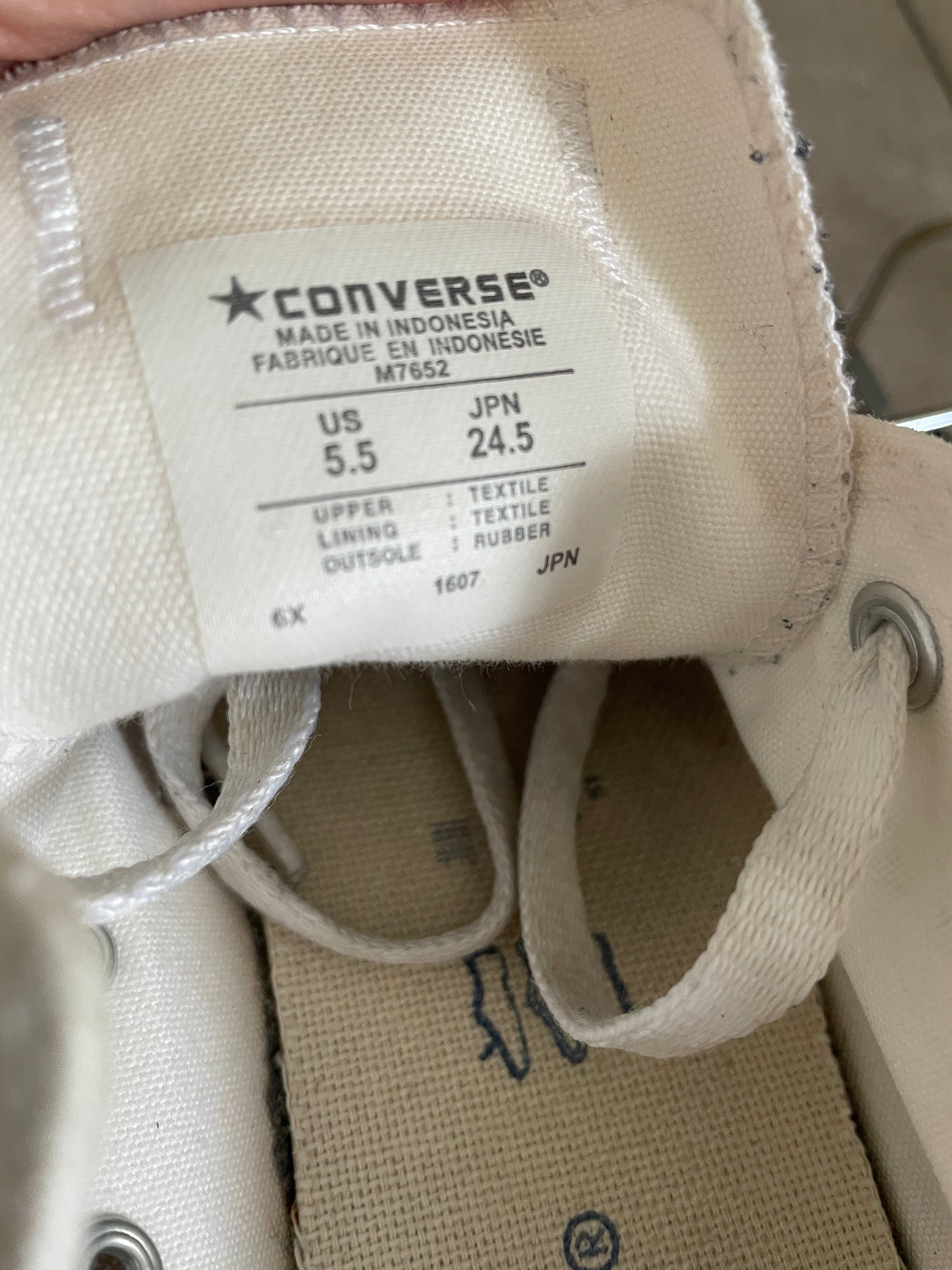Converse - Size US 5.5
