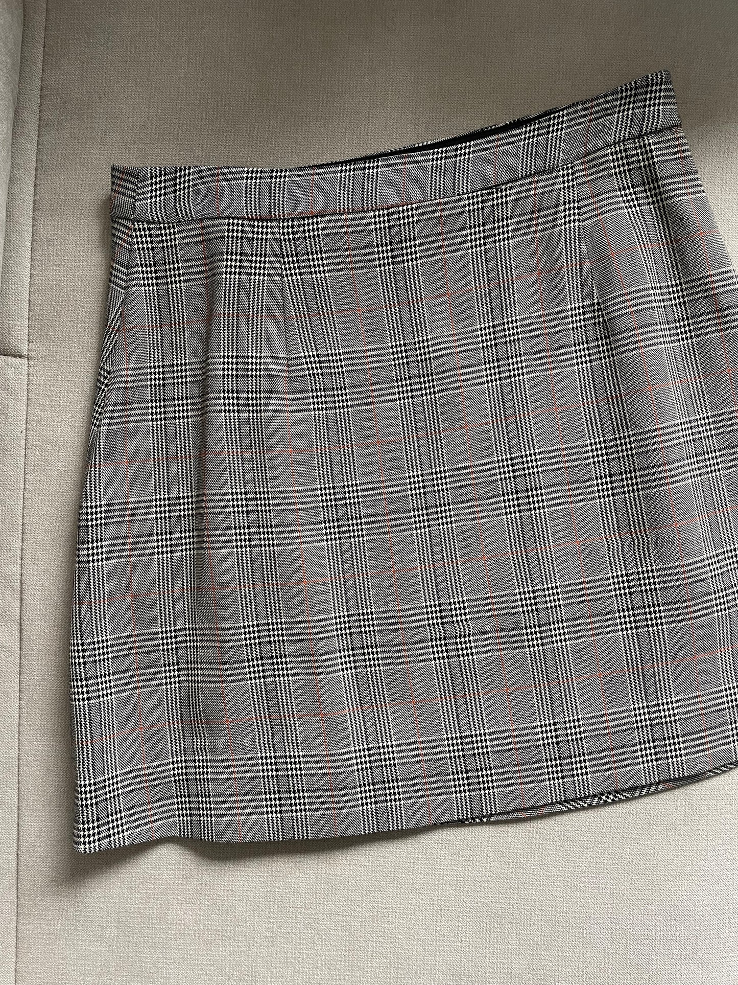 Zara Skirt - Size Small