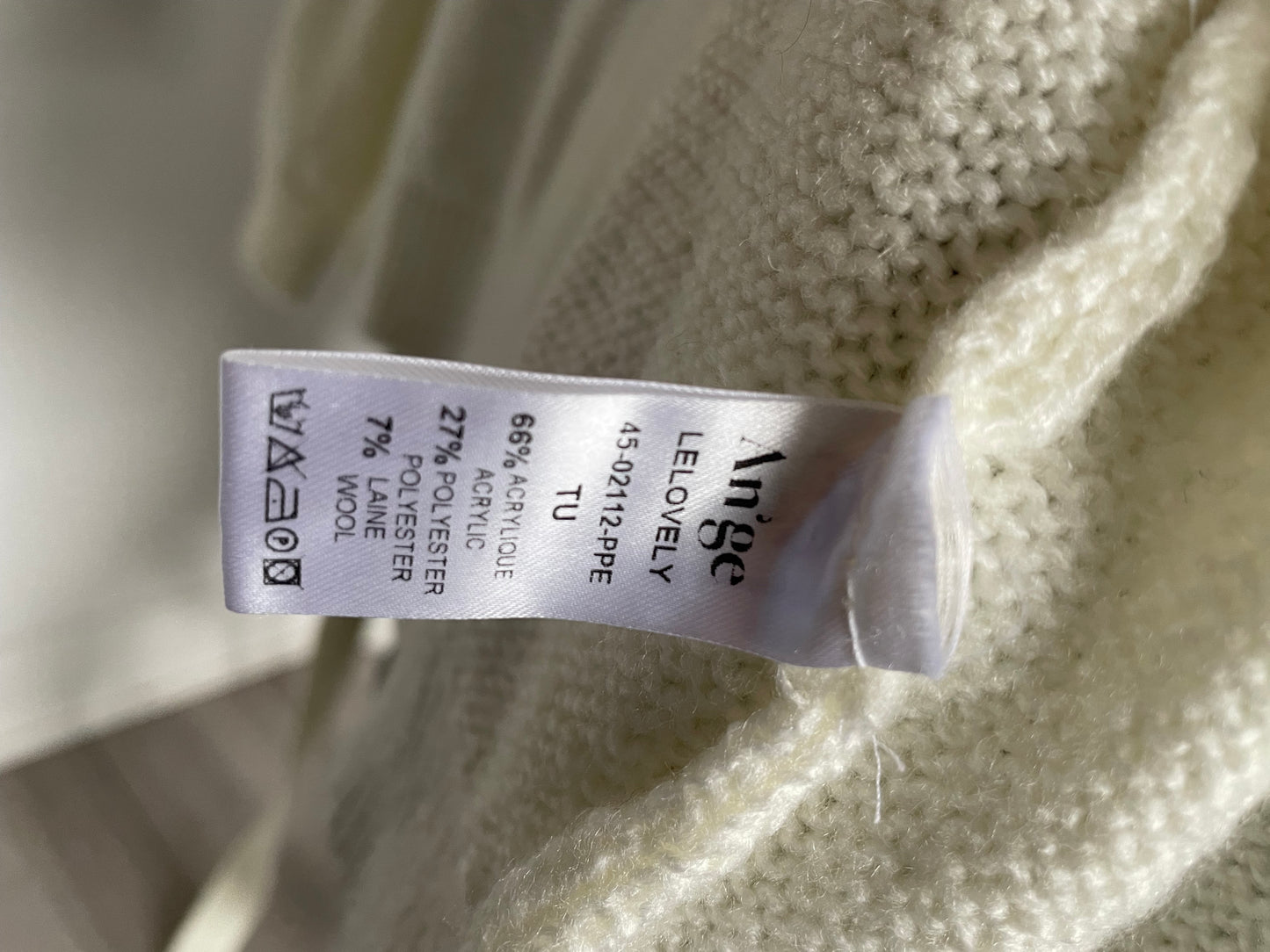 An'ge Knit NEW - One Size