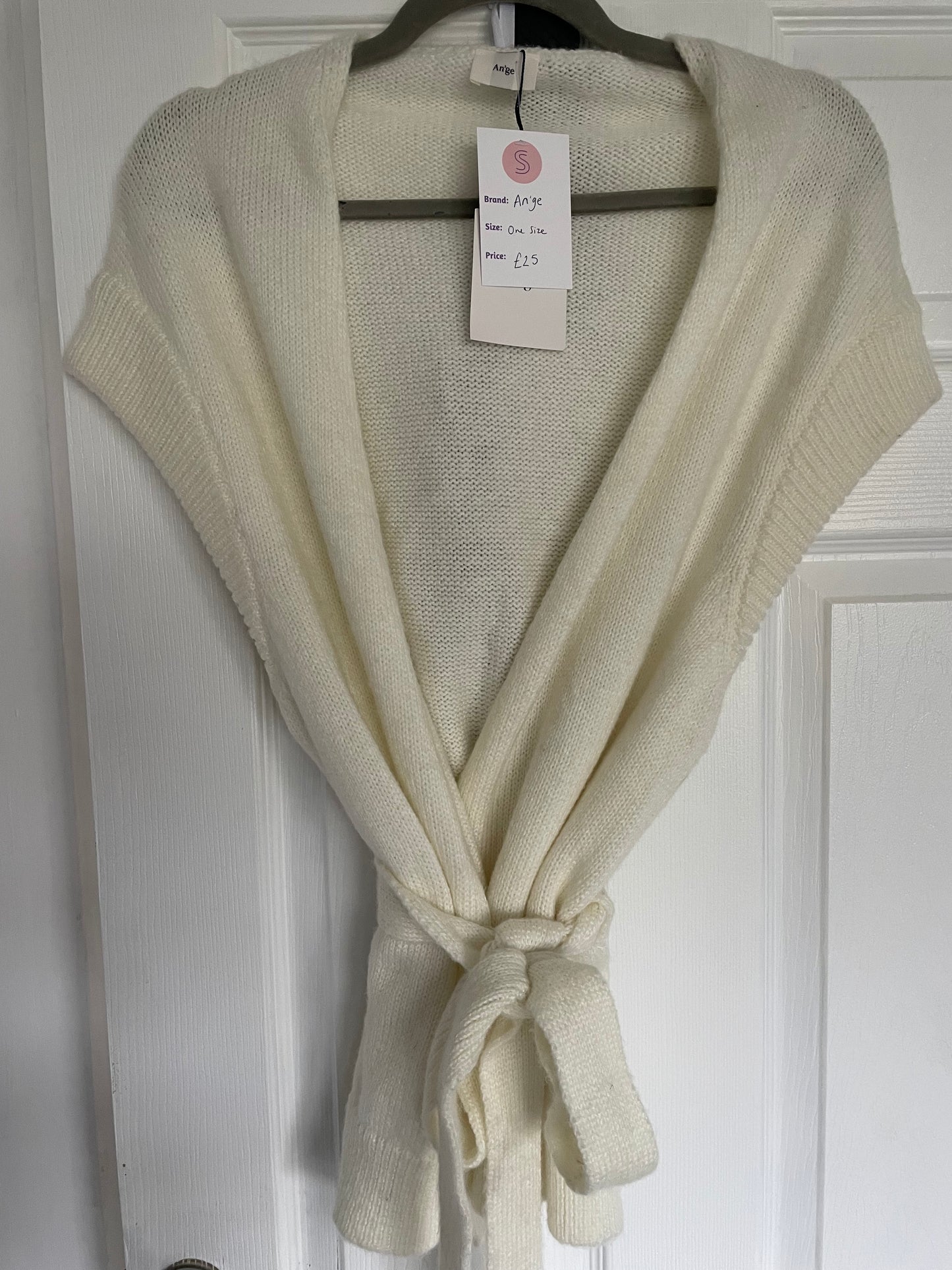 An'ge Knit NEW - One Size