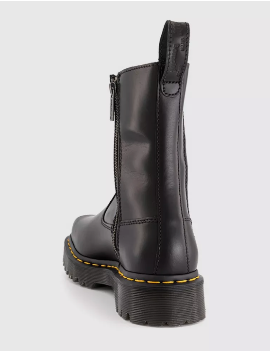 Dr Martens Boots - Size 4